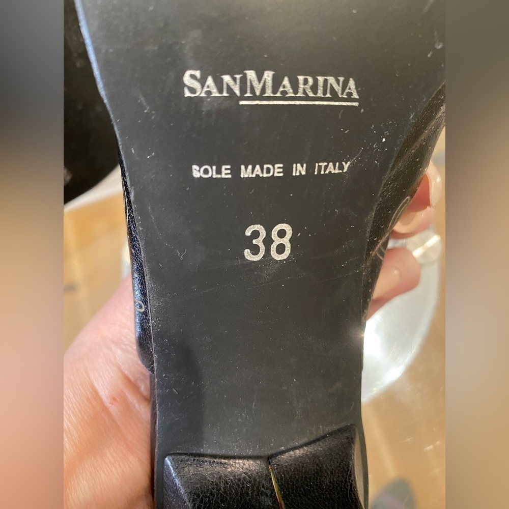 San  Marina Paris/Leather Mules/intricate filigree design/gold design 🤎 - Picture 8 of 14